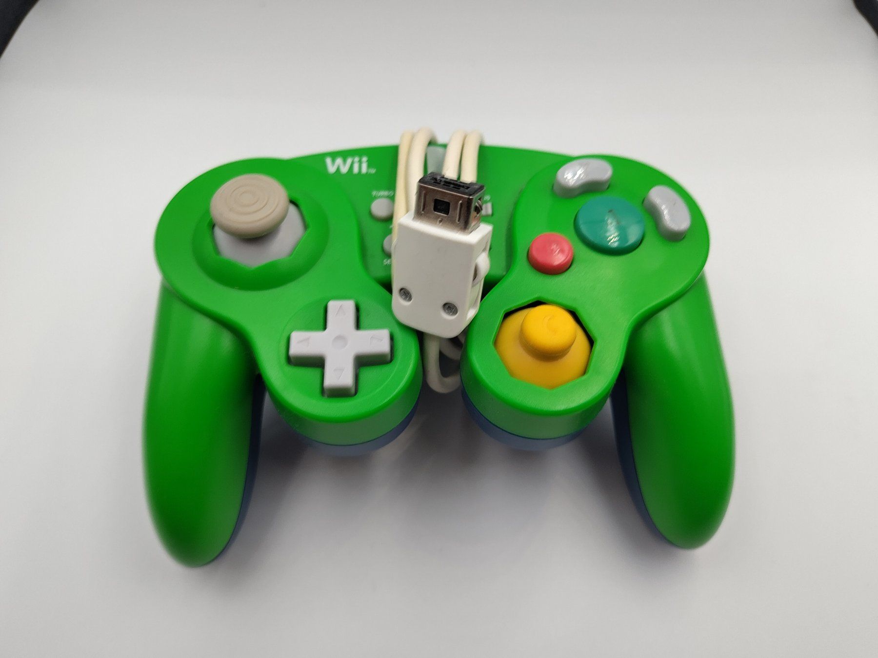 Nintendo Controller: Luigi Wii U Classic Controller / Battle Pad von Hori – Gebraucht aus Kloten von SuperRetroPixels 1