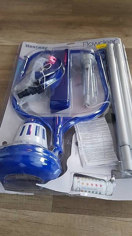 Piscine: Bestway Flowclear Poolreinigungsset - Komplett – Usato da Kriens venduto da angelaruediger 1