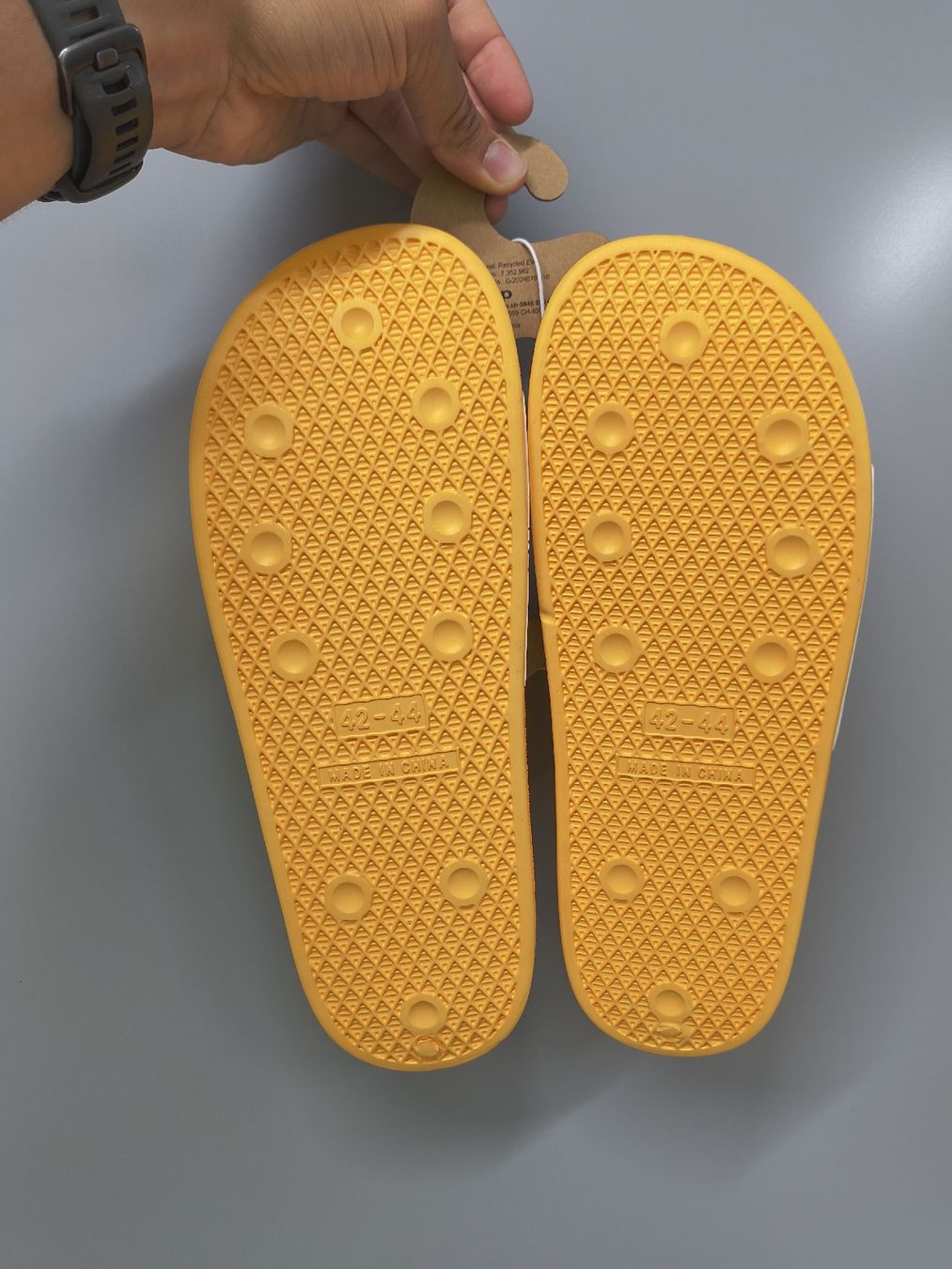 Chaussures hommes: Coop Adiletten, 42-44 – Neuf avec emballage d'origine à Flamatt par Suess-Sauer 1