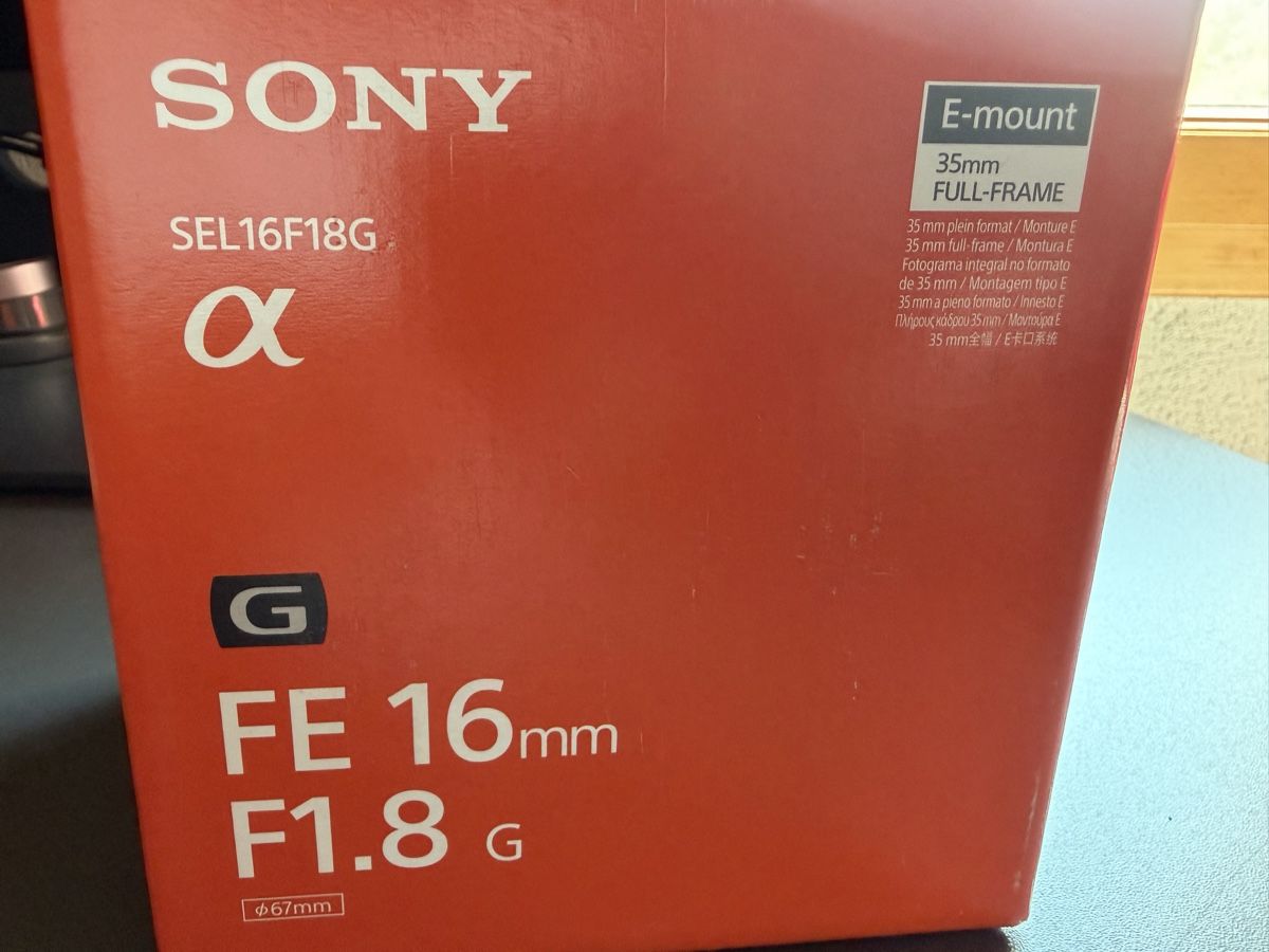Sony Objektive: Sony 16mm f1.8g – Neu (gemäss Beschreibung) aus Chesalles-sur-moudon von Momo1500 3