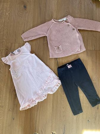 Kleid, Strickjacke und Leggins Gr.74