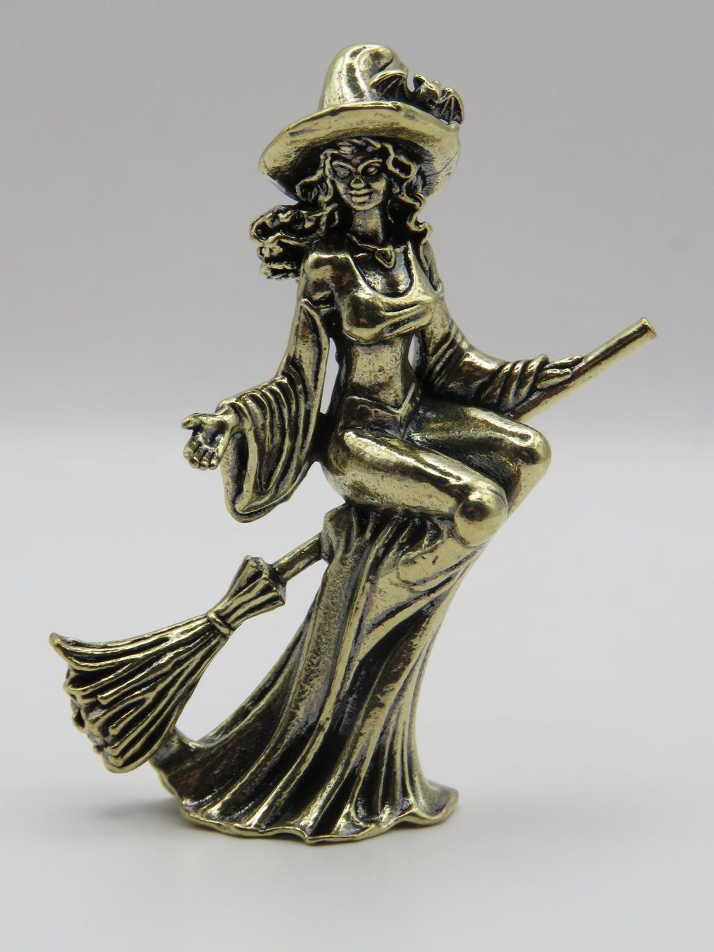 Figuren: HEXENFIGUR aus Messing - Dekoration - 5.5x4.2cm – Neu und originalverpackt aus Grenchen von Yamahwildstar16 1