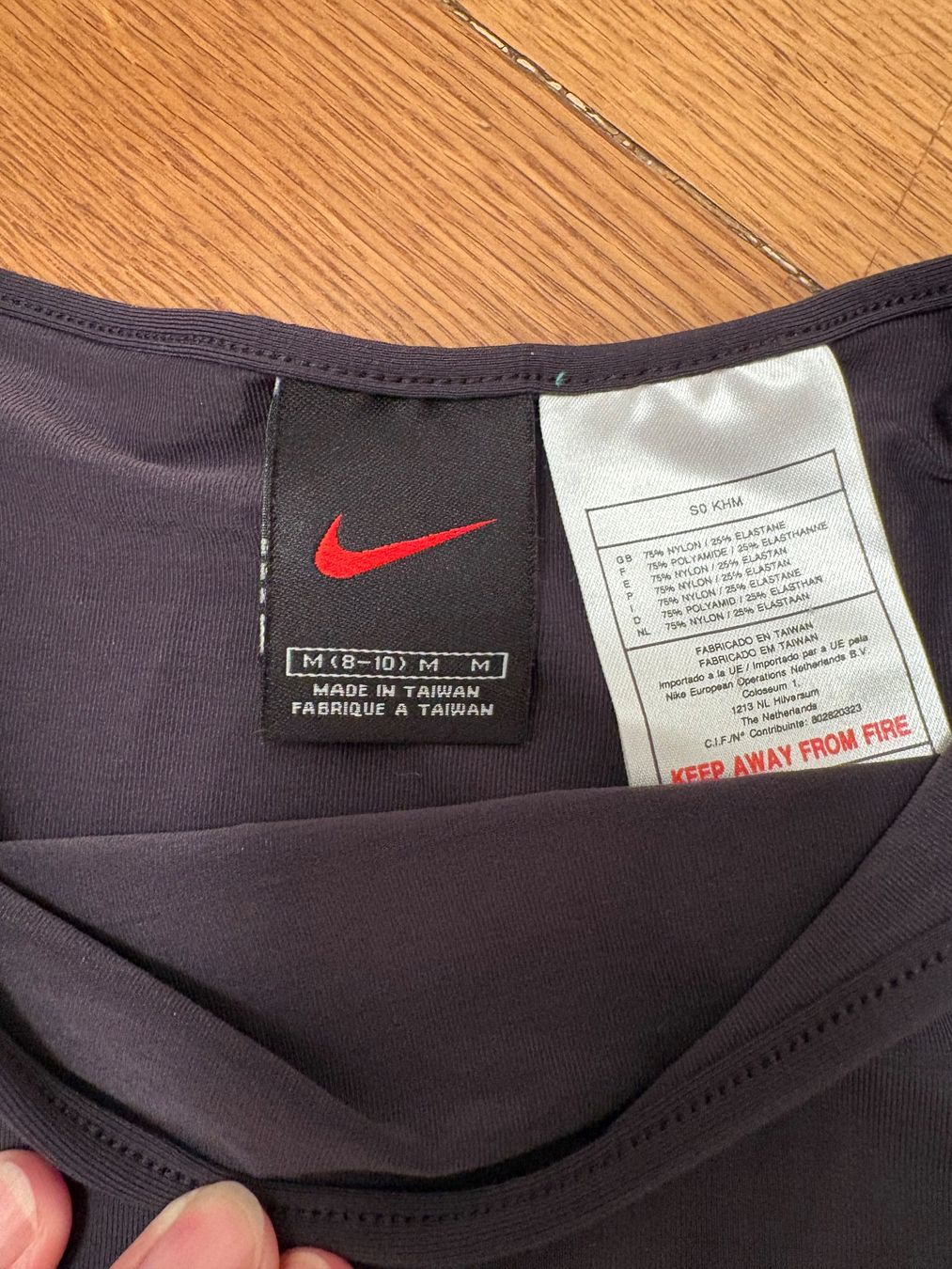 Nike T-shirt: NIKE Tennus-Shirt, Grösse M – Usato da Basel venduto da SAF 1