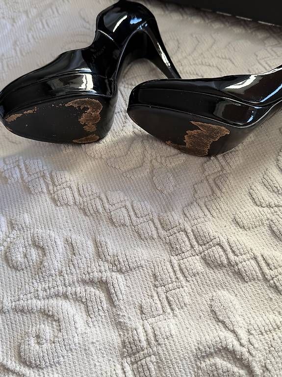 Scarpe da donna: Navyboot Lackheels – Usato da Rütihof venduto da Groner2014 2