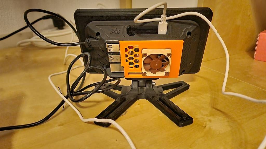 3D Drucker: 3D-Drucker Anycubic Vyper mit Raspberry Pi 4, 8" Touchscreen – Gebraucht aus Domat-Ems von Liun26 3