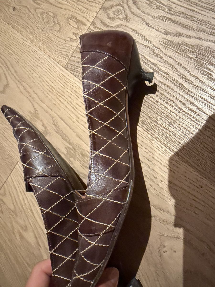 Navyboot Chaussures femmes: NAVYBOOT Pumps Leder braun Grösse 38 – D'occasion à Küsnacht ZH par ToddyGinger 4