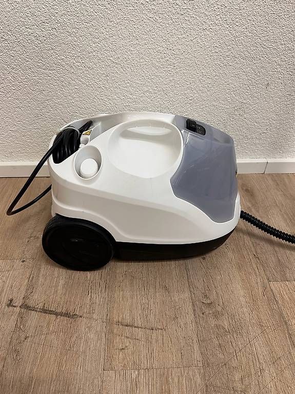 Kärcher Pulitori a vapore: Kärcher SC 2 Deluxe EasyFix Dampfreiniger weiss – Usato da Obernau venduto da Arche_Noah_Brocki 2