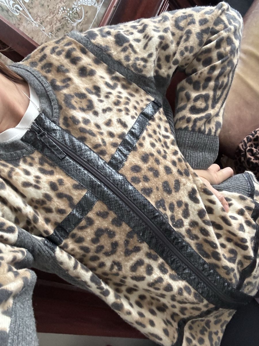 Maglioni & Felpe: Basler Leoparden Print cardigan Pullover Strickjacke – Usato da Obfelden venduto da cesarina10