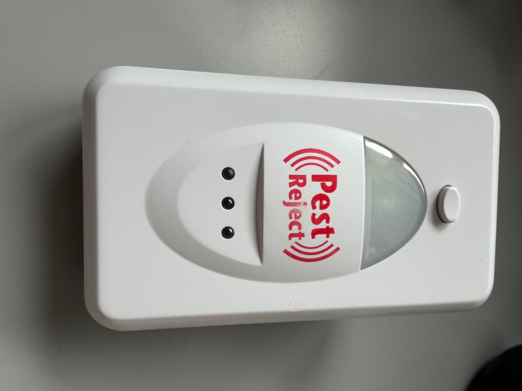 Altro per la casa: Anti Mücken UV Stecker – Usato da Niederdorf venduto da dhodach