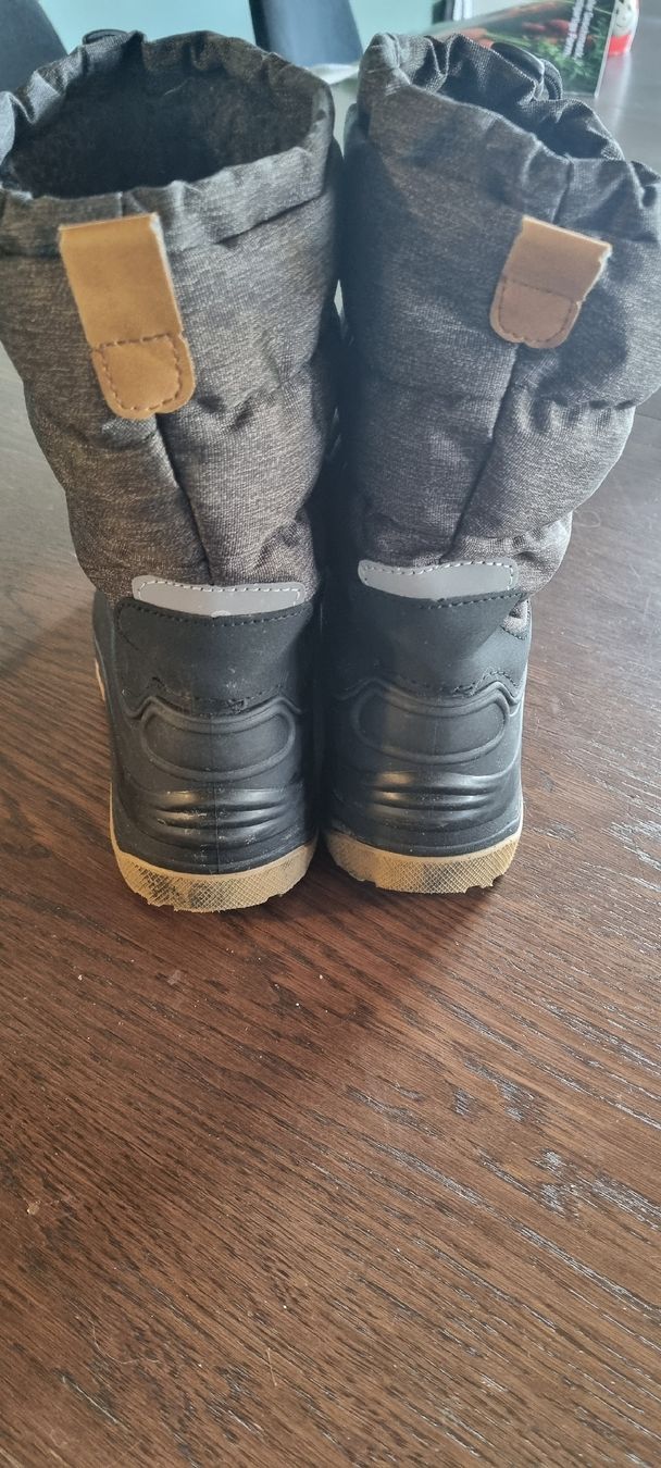 Scarpe per ragazzi: Winterstiefel – Usato da Winterthur venduto da Silvana037 3