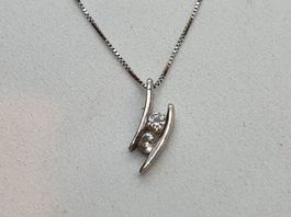 Weissgold Kette und feiner Anhänger