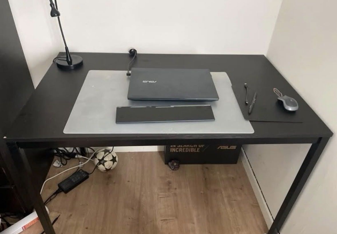 Bureaux: Tish  – D'occasion à Zürich par hug_7kzx 1