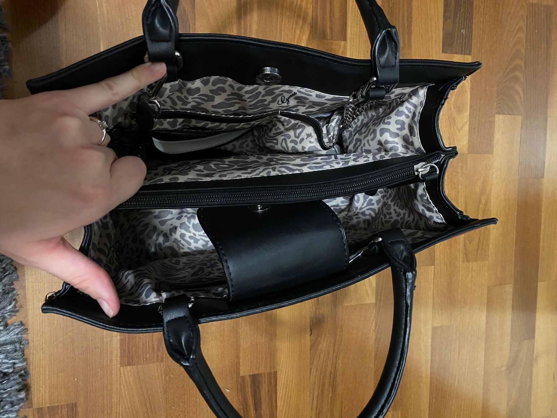 Guess Borse da donna: Guess Tasche - wie neu – Usato da Oberbüren venduto da wuna123 3