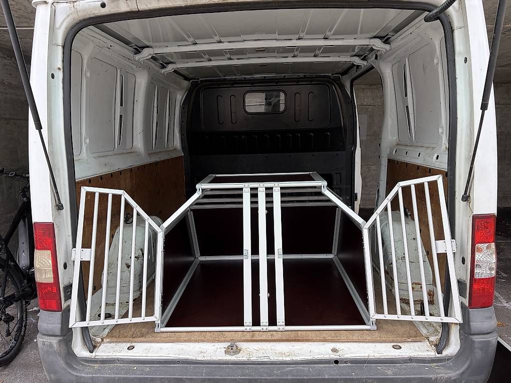 Cages, transport & sécurité: Schmidt Hundebox – D'occasion à St. Gallen par lei_529d