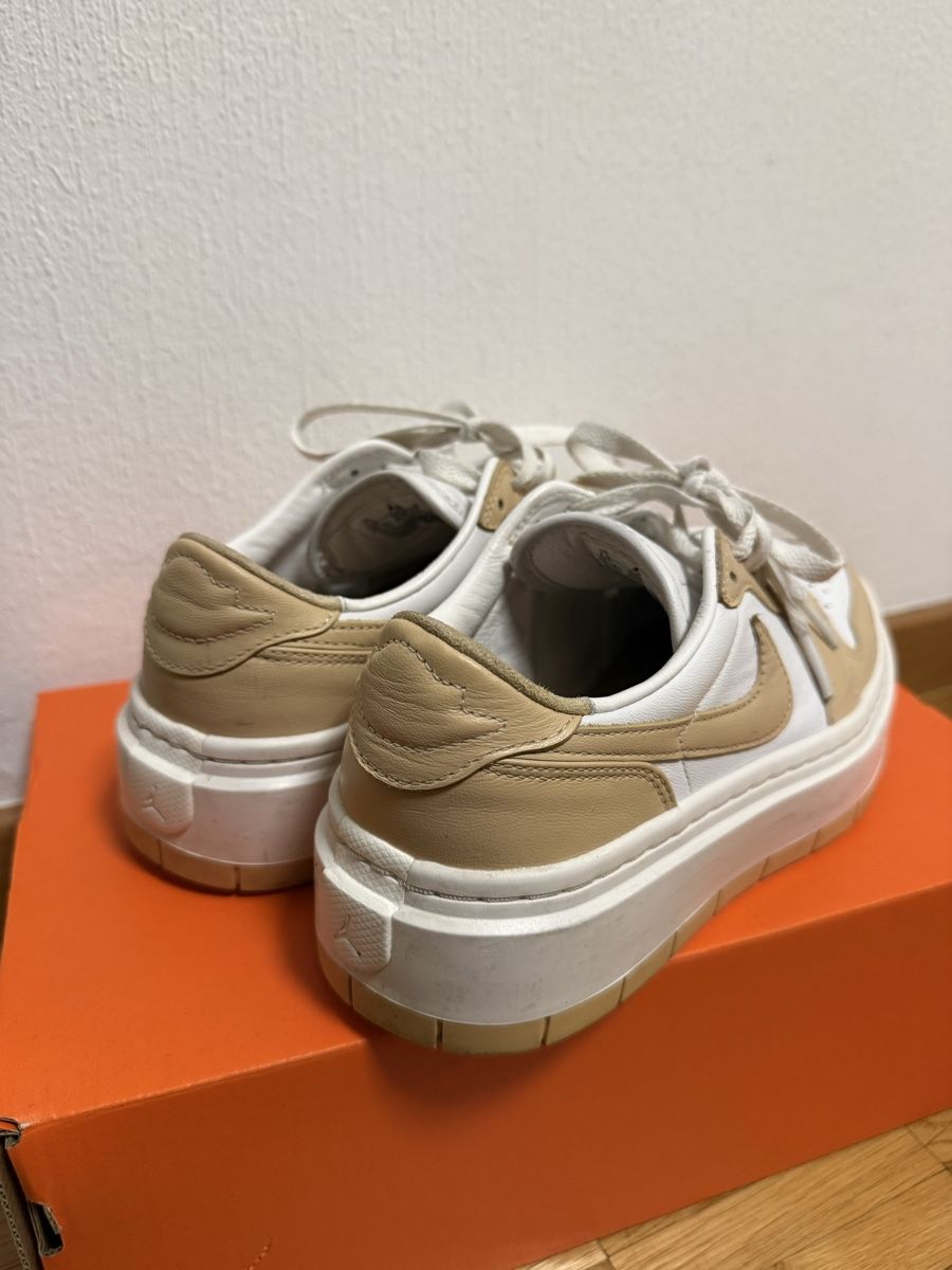 Nike Scarpe da donna: Nike Jordan taille 38.5 – Usato da Les Avanchets venduto da NR07 3