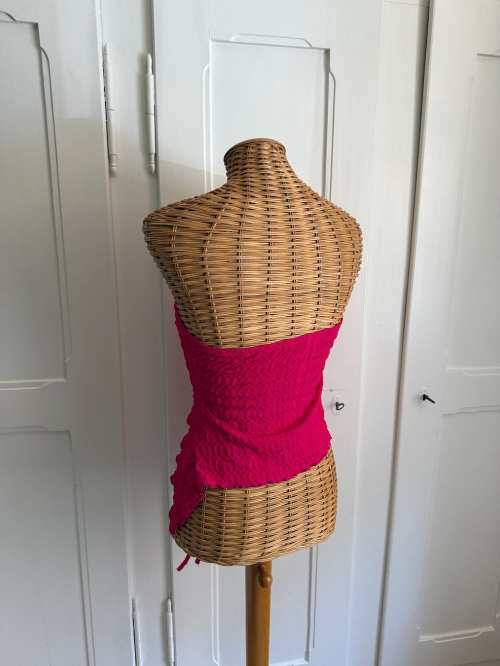 Top: Top magenta asymmetrisch XS – Usato da Zürich venduto da Diazaio 2