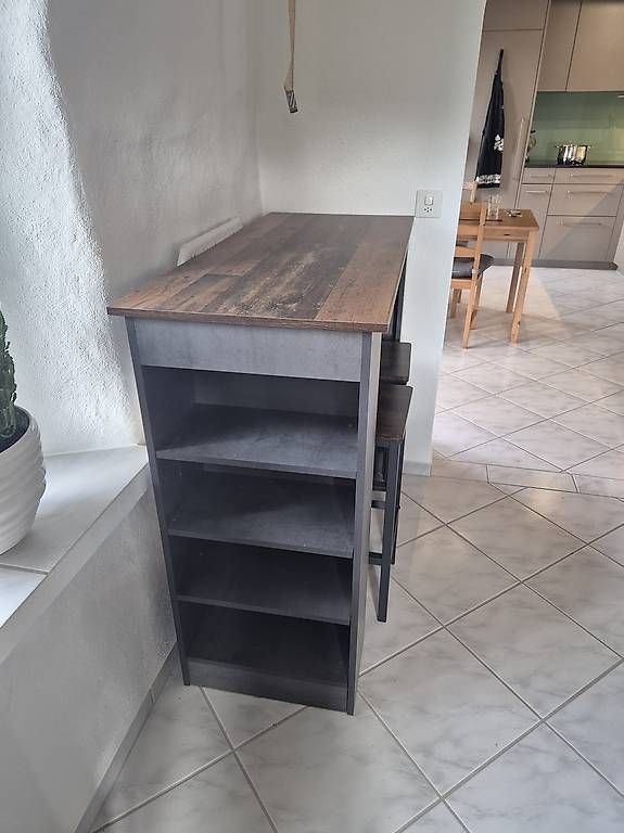 Tables: Bartisch + 2 Hocker – D'occasion à Hägglingen par SveSch00 1