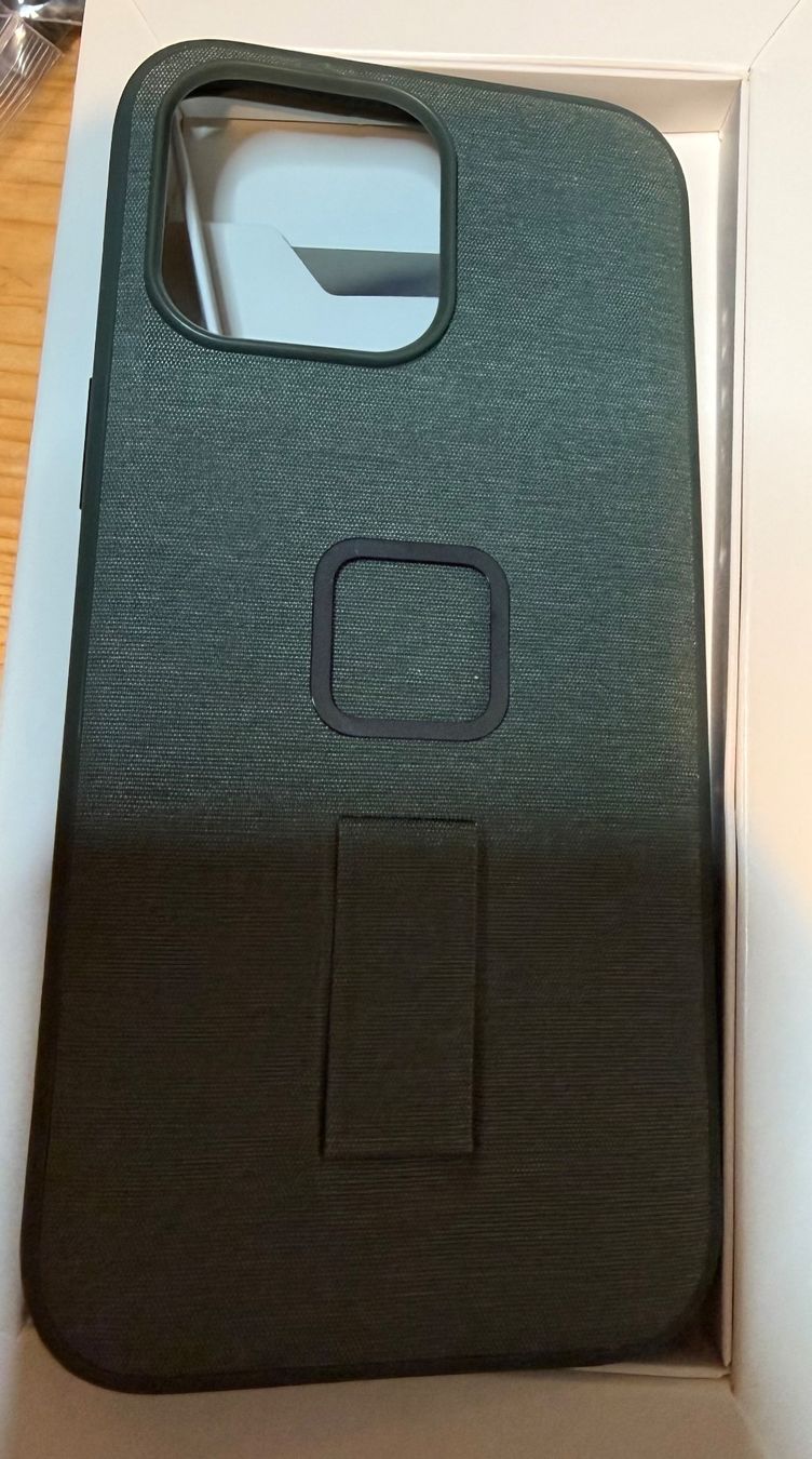 Peak Design Coques & Protection écran: Peak Design Everyday Loop Case iPhone 15 Pro Max – Neuf (Voir description) à Bern par Vogonen 1