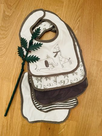 Baby Bibs Set - NEW NEUE