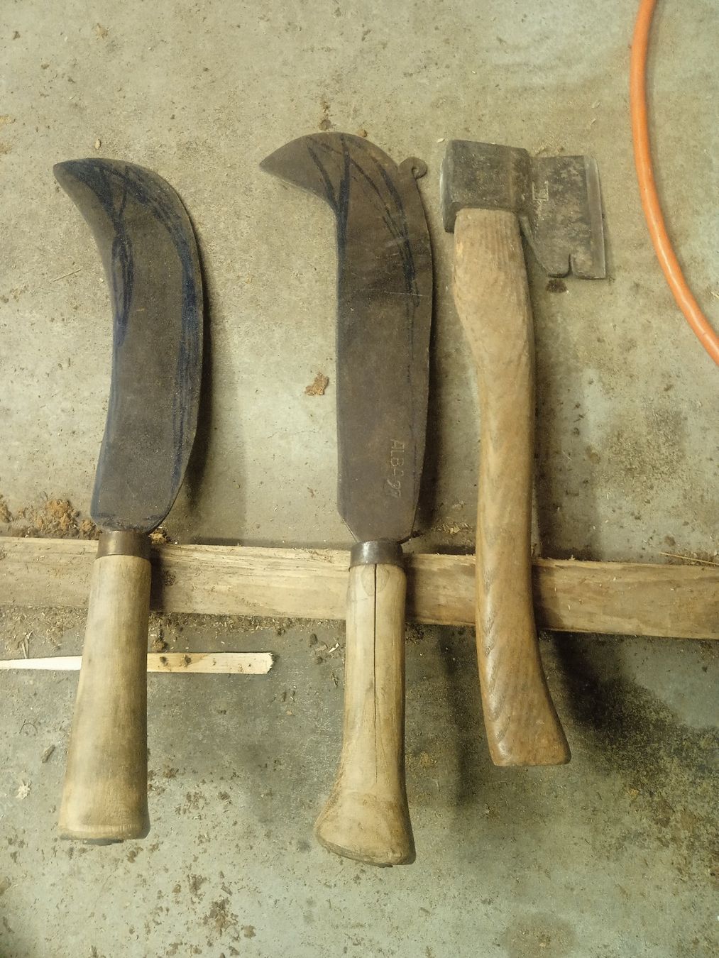 Tous les outils: Gertel, Halbbeil, Zimmermannsbeil – D'occasion à Arbon par hefu02