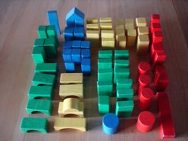 Bunte Holzbausteine - Kreativer Spass für Kinder!