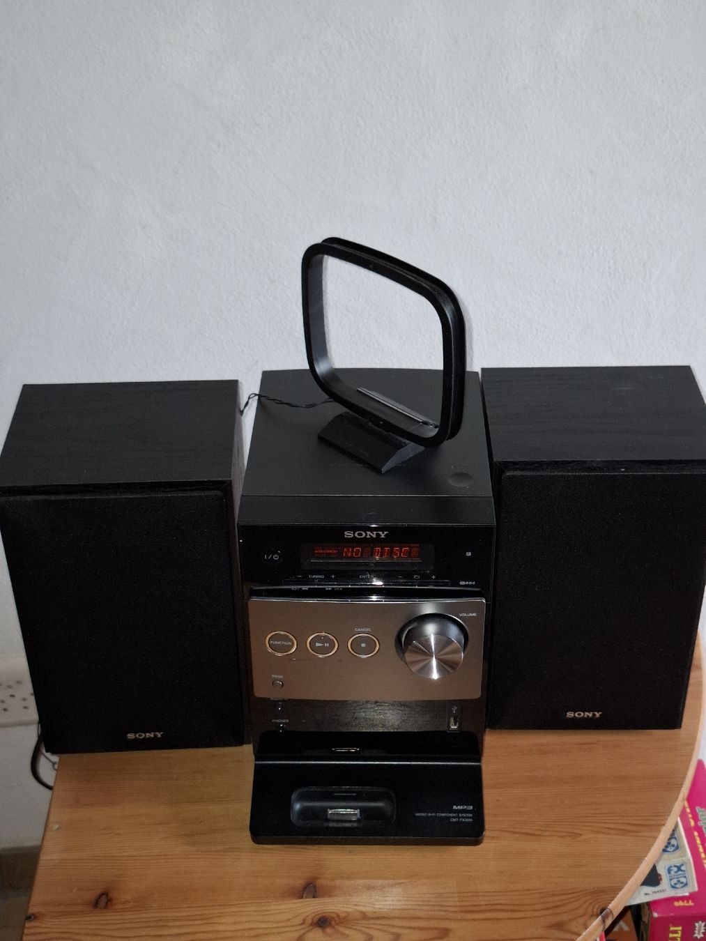 Sony Lettore multimediale & Streamer: Sony CMT-FX300i Micro HiFi – Difettoso da Zuchwil venduto da bvj_5t82