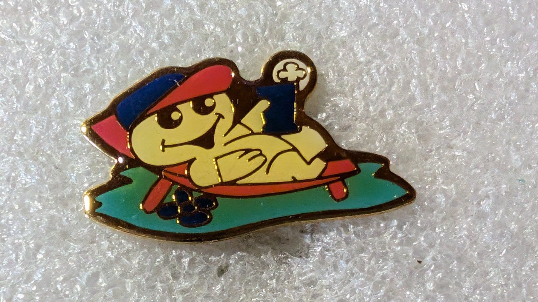 Plaketten & Abzeichen: Ansteckpin 226: Maga Bio – Gebraucht aus Oppligen von Pin-Fall-Shop