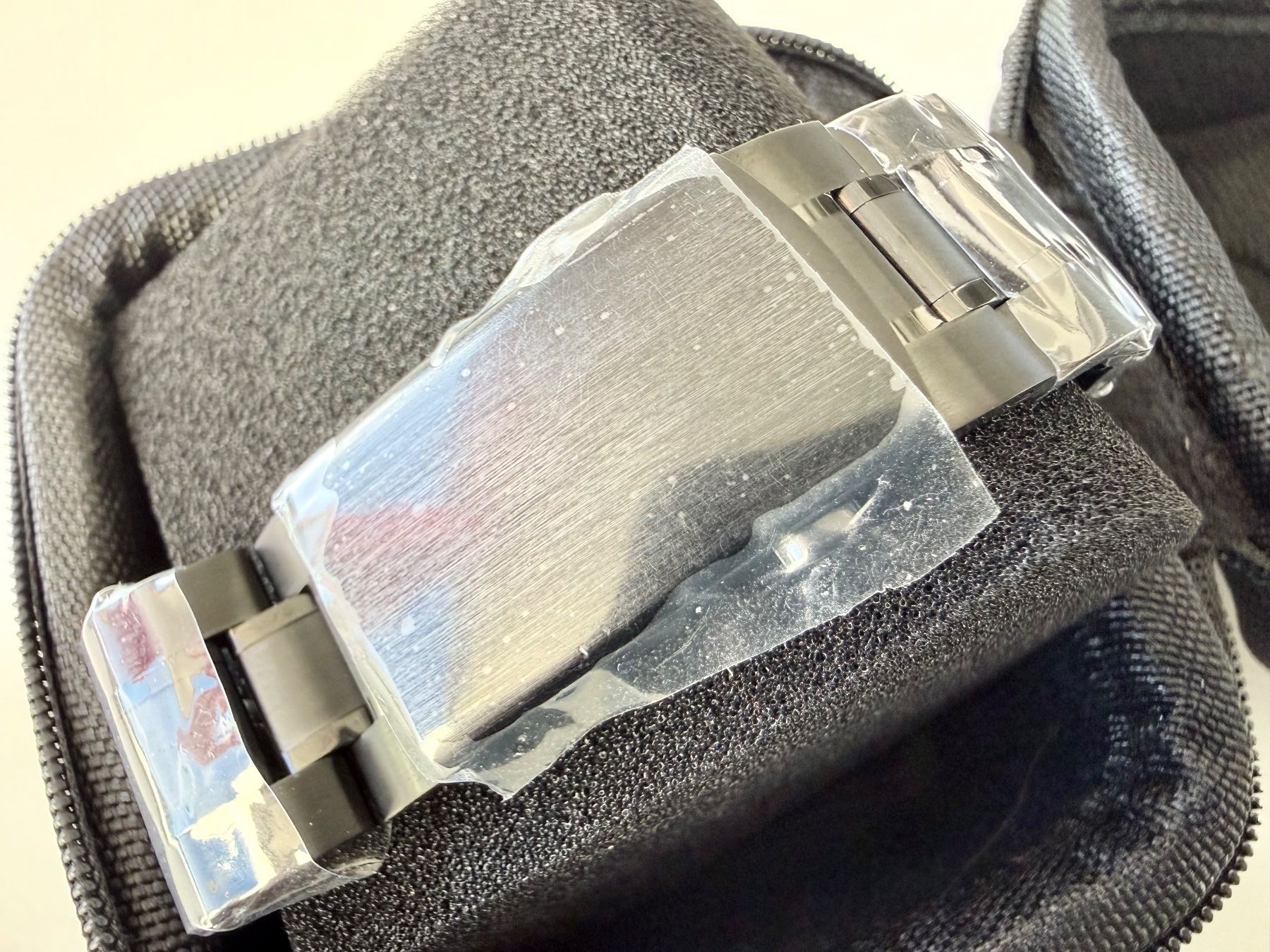 Swatch Orologi: Unique customised Moonswatch Lava, black PVD, black bezel – Nuovo (secondo la descrizione) da Le Mont-sur-Lausanne venduto da LycaGallery 4