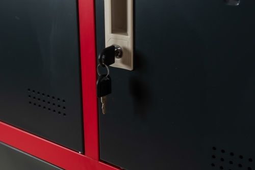 Armadi & Scaffali: Metall Schrank Spind Stahl BUDAPEST – Nuovo e nell'imballaggio originale da Herbertingen venduto da jet-line-e-trade 8