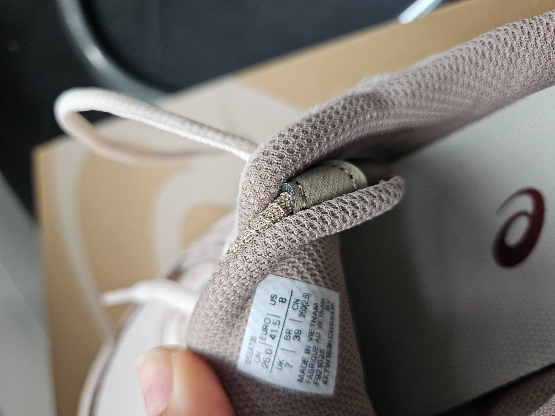 Asics Herrenschuhe: Asics 41.5 Neu – Neu und originalverpackt aus Wangen ZH von tulipe55 2