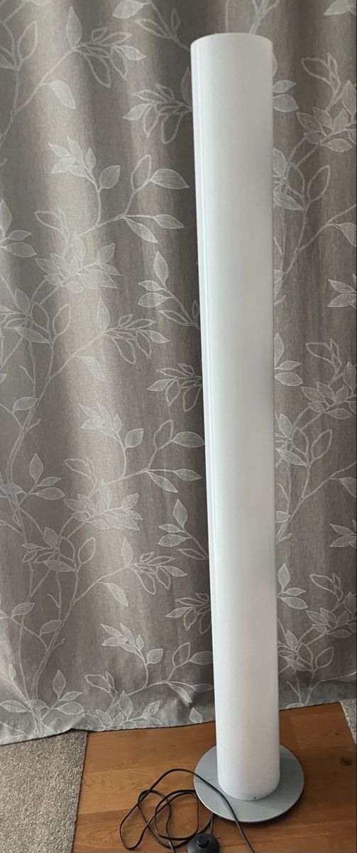 Lampes: Stilvolle Stehlampe – D'occasion à Stäfa par Exclusive0 1