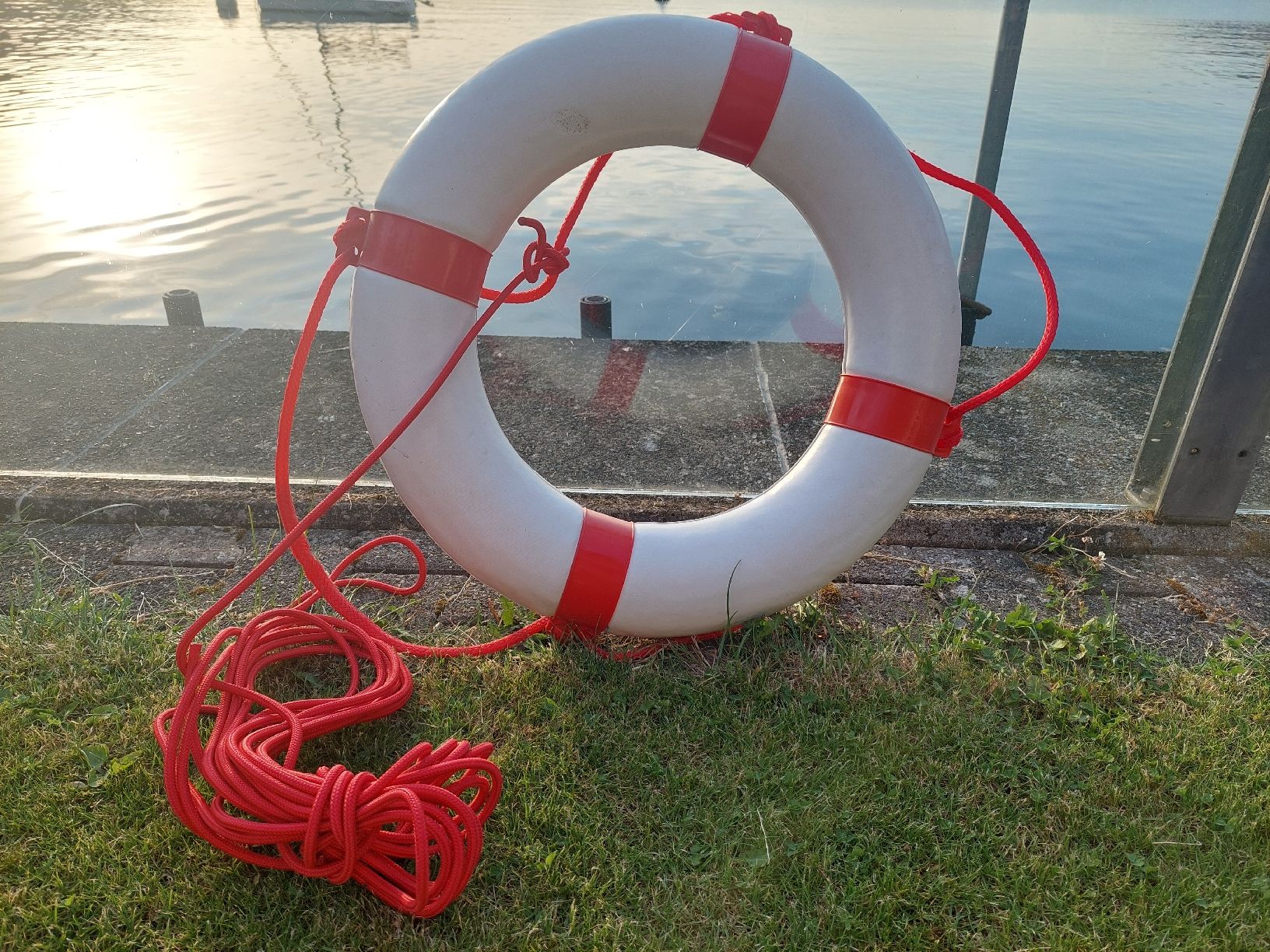 Salvagente: Rettungsring mit Seil, Durchmesser ca. 65cm – Usato da Brunnen venduto da Livianda 1