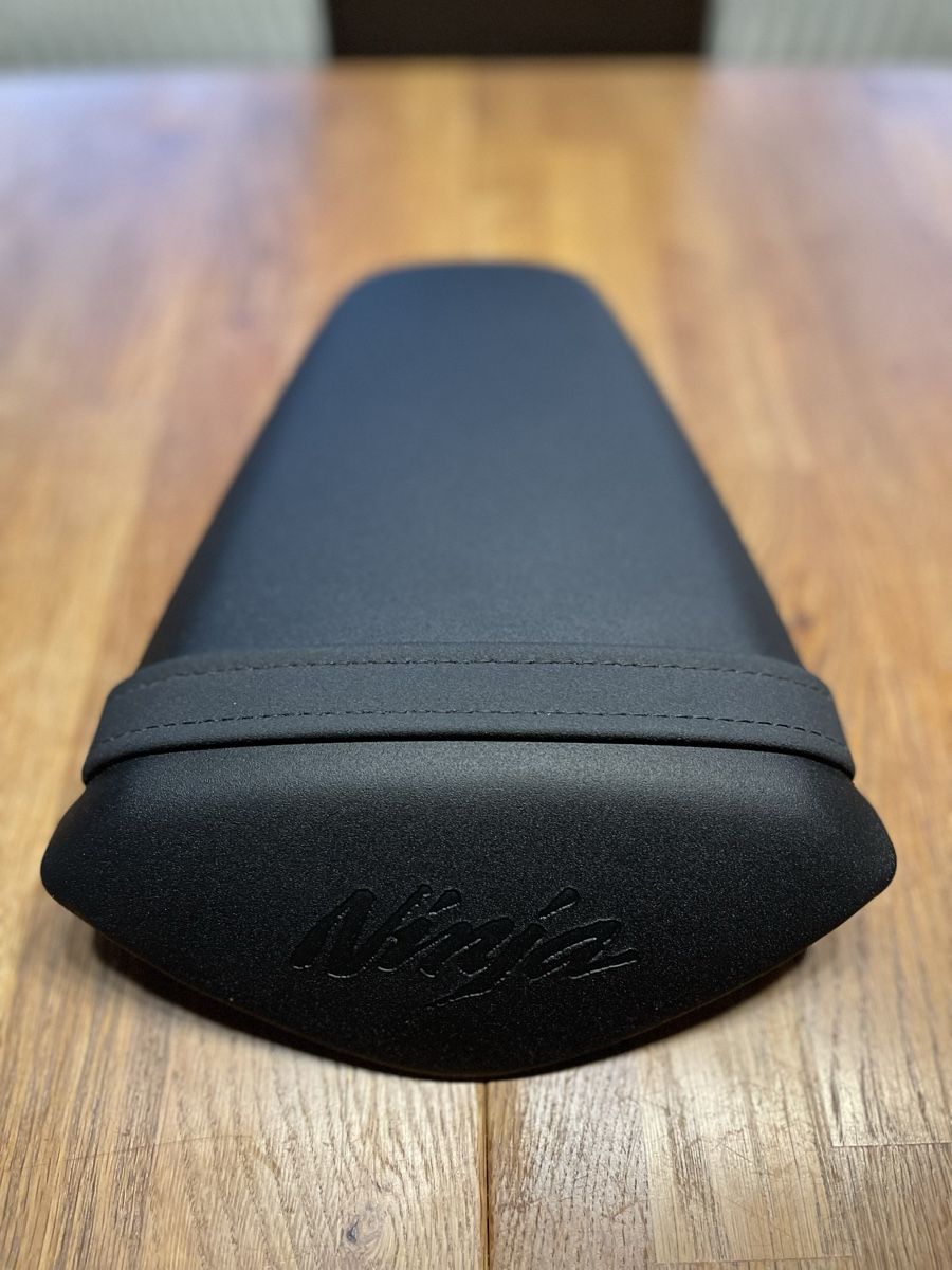 Kawasaki Tutti i ricambio per moto: Original Kawasaki Ninja 2011-2015 Soziussitz – Nuovo e nell'imballaggio originale da Koppigen venduto da Jsimsala94