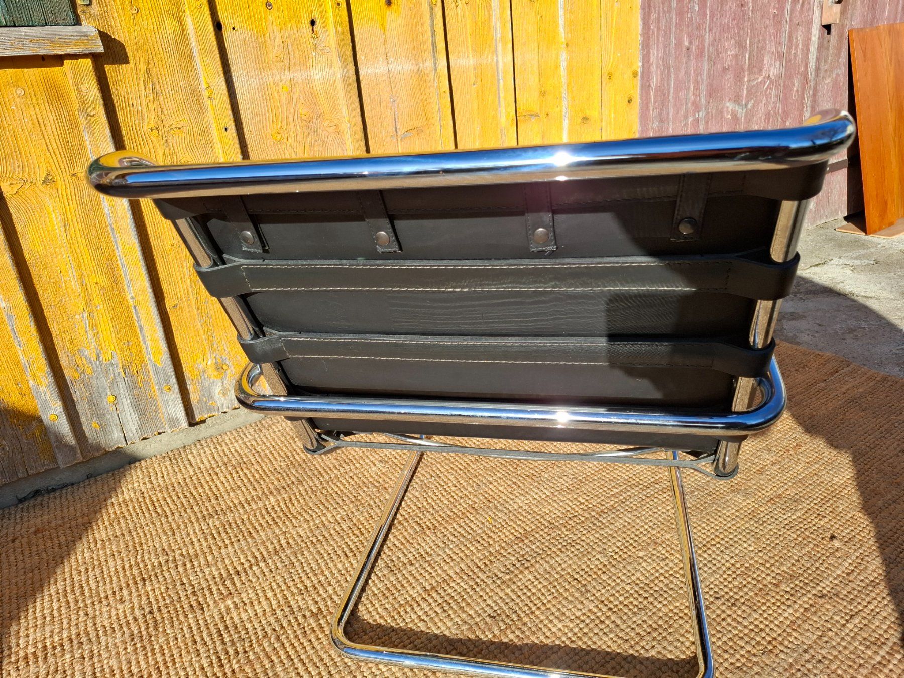 Poltrone: MR Sessel von Mies van der Rohe – Usato da Haslen AI venduto da Vintagelix 3