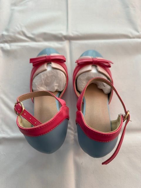 Damenschuhe: Sandalen – Neu (gemäss Beschreibung) aus Wettingen von Spitfire8c