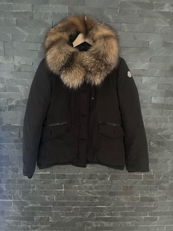 Moncler Black Down Jacket Size 2 with Fur Hood - Winter 56