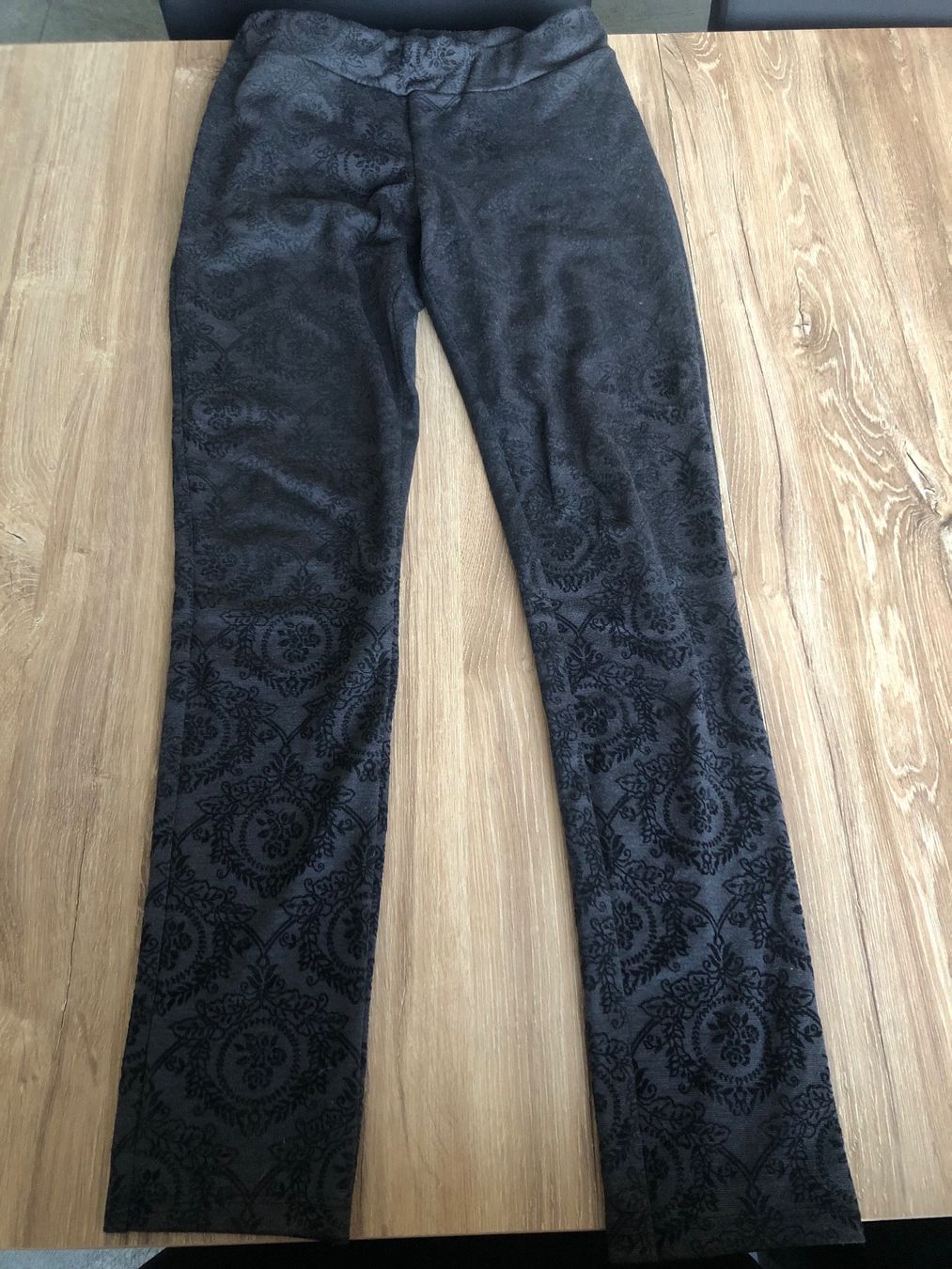 Leggings: Leggings mit Blumen – Usato da Wiesendangen venduto da fed_jsw7 1