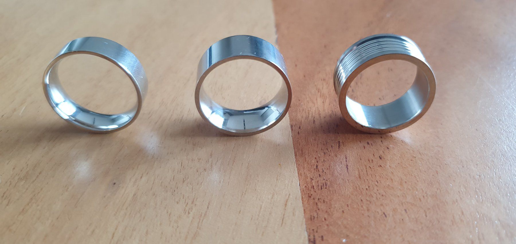 Bagues: Trilogy Ring Set aus Edelstahl 3 Ringe. – D'occasion à Zürich par Leica.C89 2