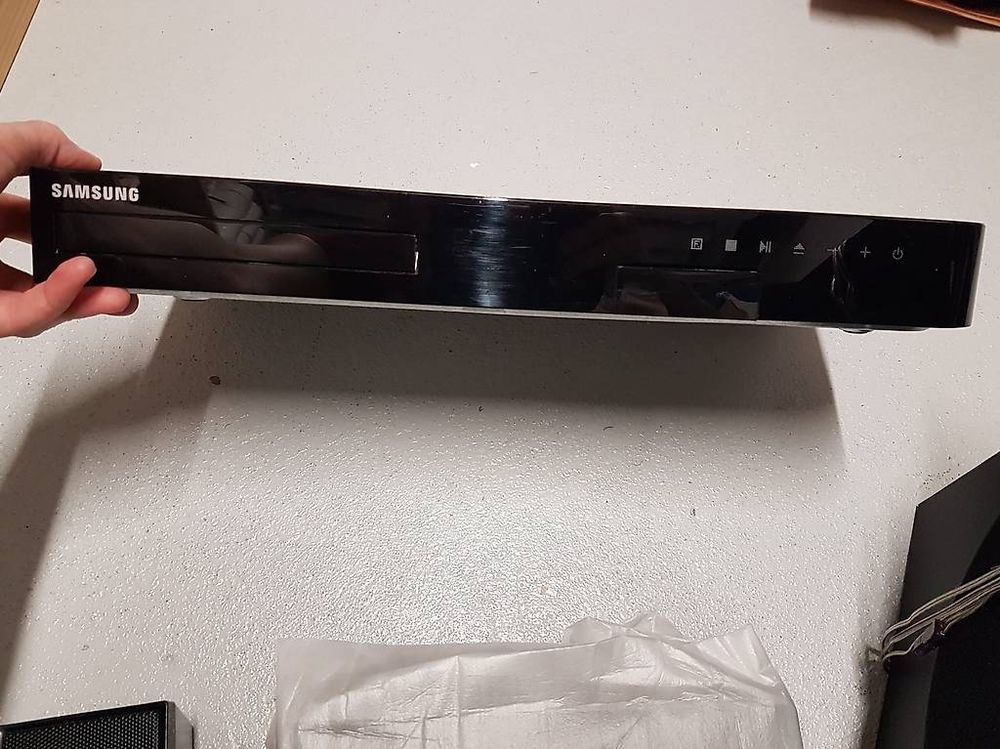 Home Cinema: Home Cinema 5.1 mit Blu-ray Player von Samsung – Usato da Untersiggenthal venduto da Jackes 1