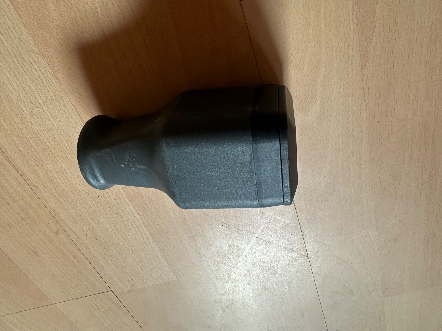Spine: Kupplung J15 4 Polig – Usato da Huttwil venduto da Bolpa 3