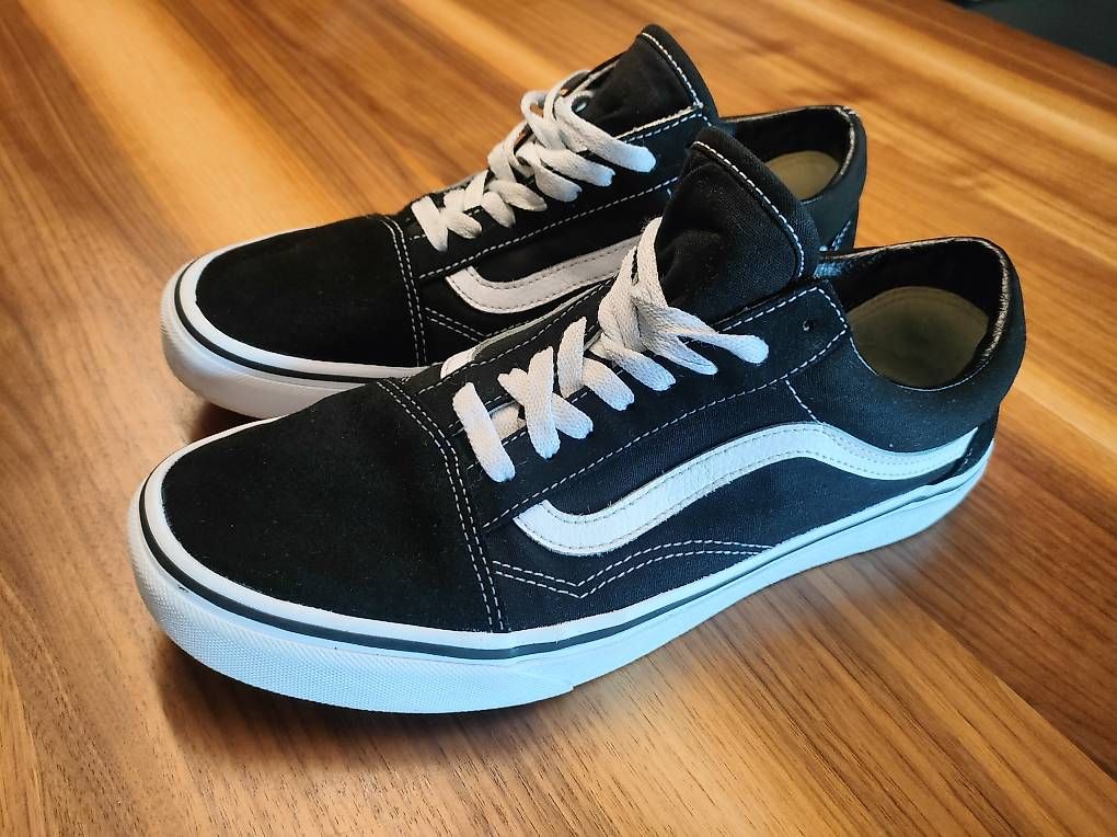 Vans Herrenschuhe: Vans Old Skool 43 neuwertig – Gebraucht aus Wolhusen von Batkadi