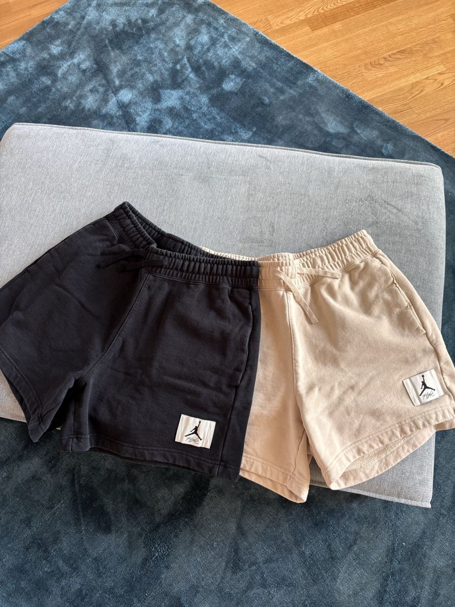Jordan Pantaloni: Jordan shorts schwarz begie S – Usato da Rüschlikon venduto da megi 1