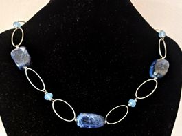 Collier  avec grandes perles de Lapis-lazuli naturel