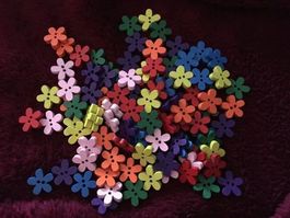 14 bunte Blumen Holz Knöpfe Näh Knopf annäher Aufnäher Blume