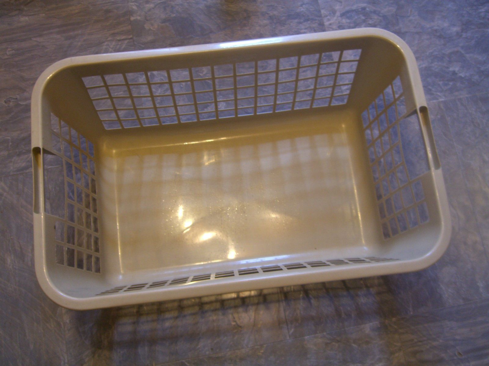 Cesti per biancheria: Stabiler Wäschekorb Beige oder Braun 60x38 cm |  top intakt – Usato da Winterthur venduto da Ghandi5 1