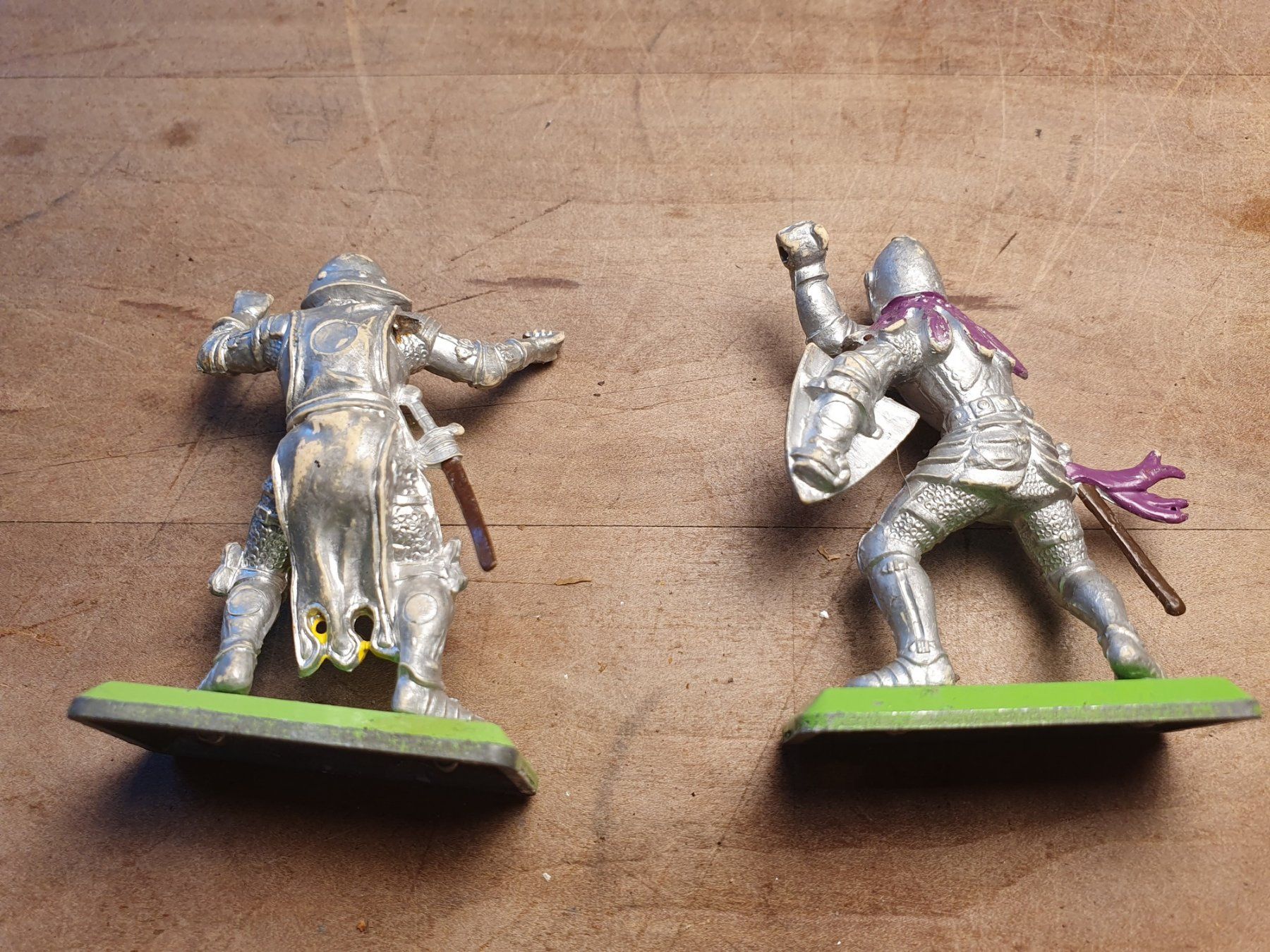 Figuren: 2 Stk Deetail Ritterfiguren – Gebraucht aus Zürich von loosebone 2