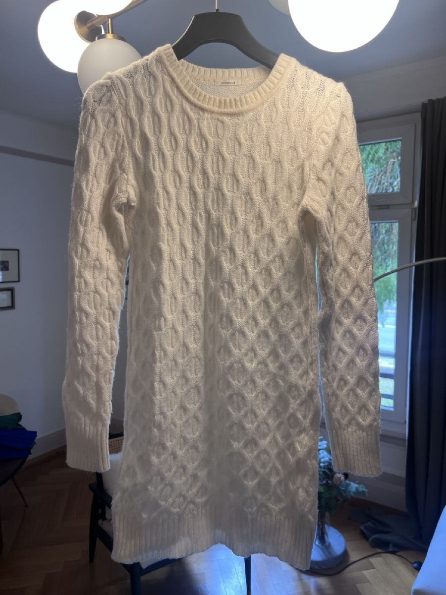 Maglioni & Felpe: Pullover Dress Cream Cable Knit Like New Condition – Usato da Lausanne venduto da vit_fc29