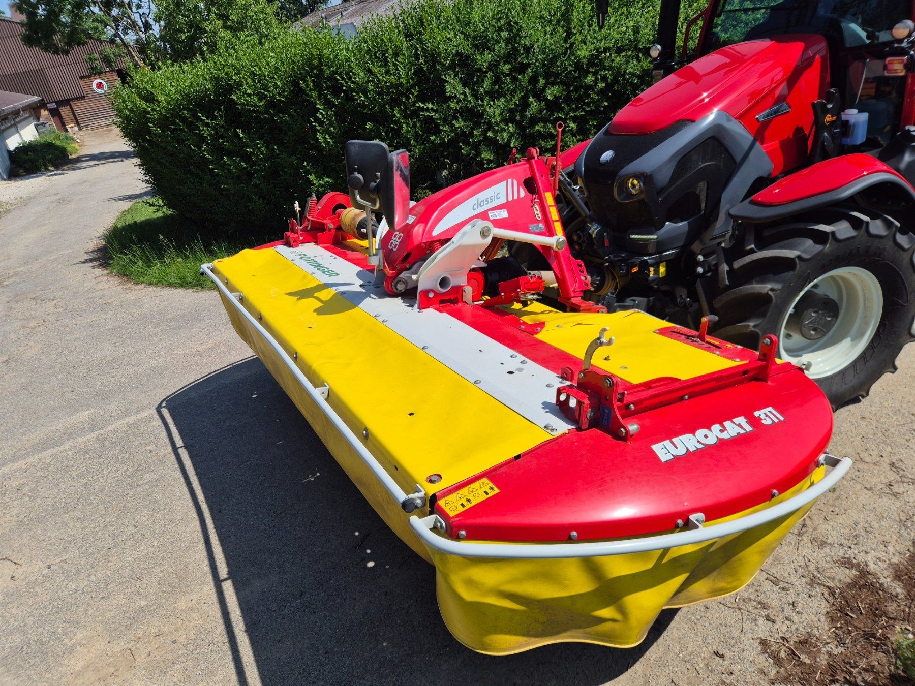 Tutte le macchine: Pöttinger Eurocat 311 Frontmähwerk – Usato da Riet (Neftenbach) venduto da JakeDrummingFarmer