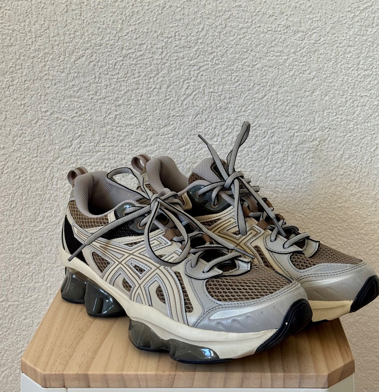 Asics Scarpe da uomo: ASICS GEL-QUANTUM KINETIC NEUVE – Nuovo (secondo la descrizione) da Moutier venduto da CaatSerra 6