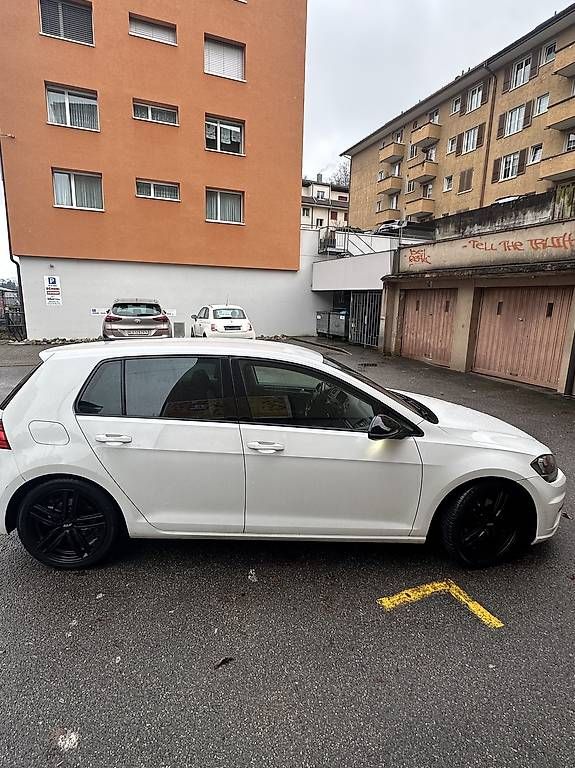 VW Autos: Wv golf 7 1.6 tdi – Gebraucht aus Emmenbrücke von ess_m5pq 1